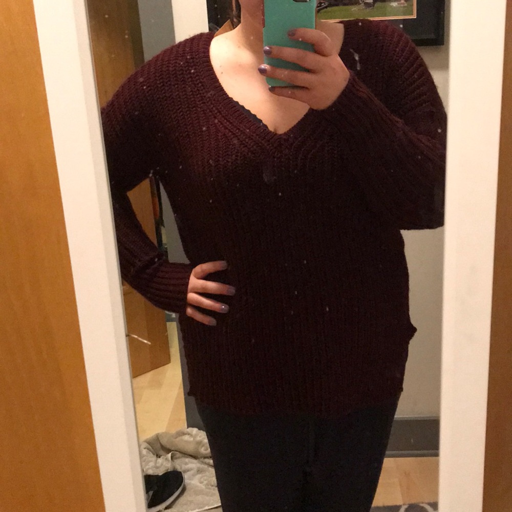 American Eagle Maroon Sweater